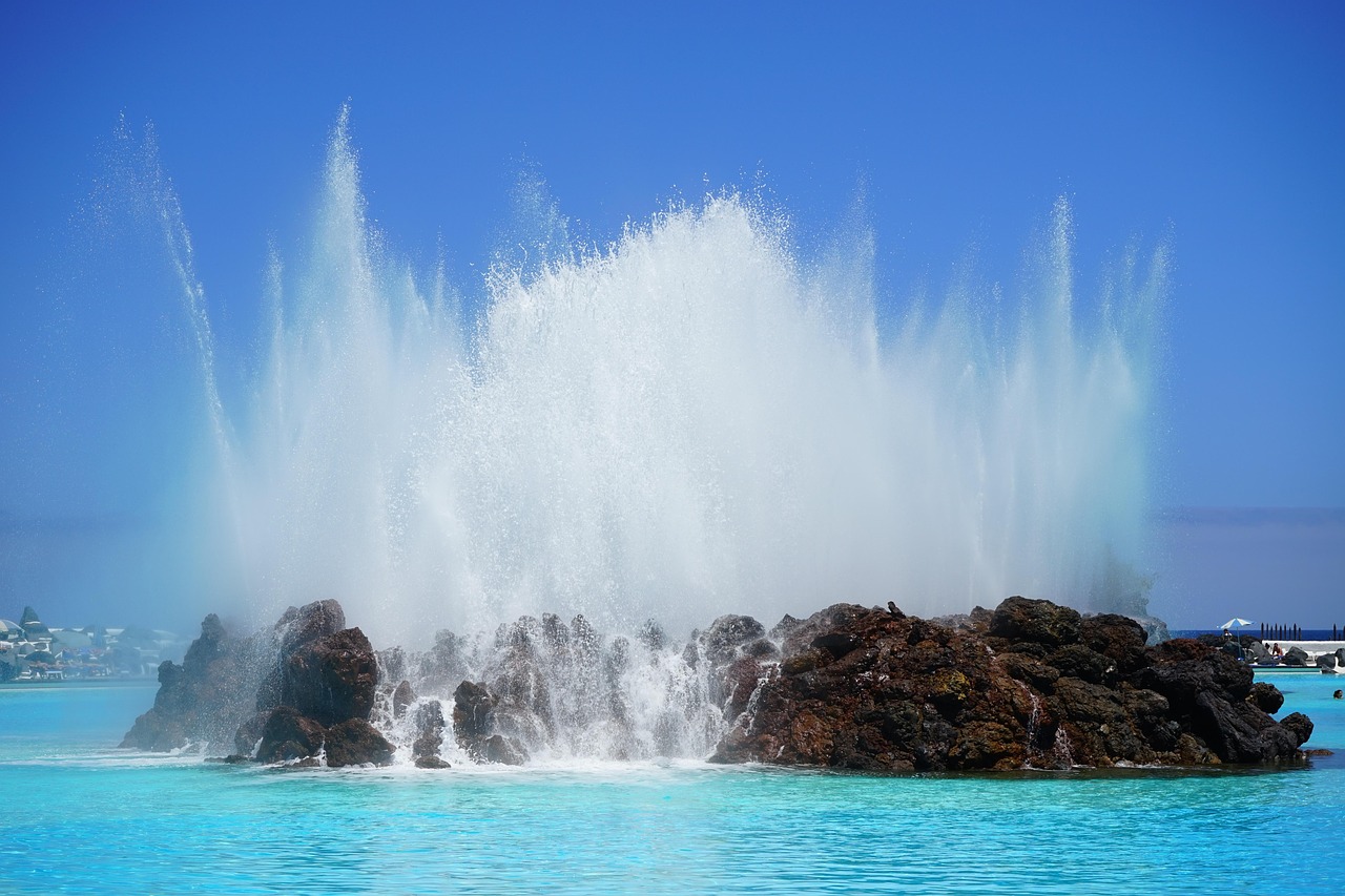 TRANSFORM YOUR PROPERTY INTO A RESORT WITH A POND FOUNTAIN OR POND AERATOR!