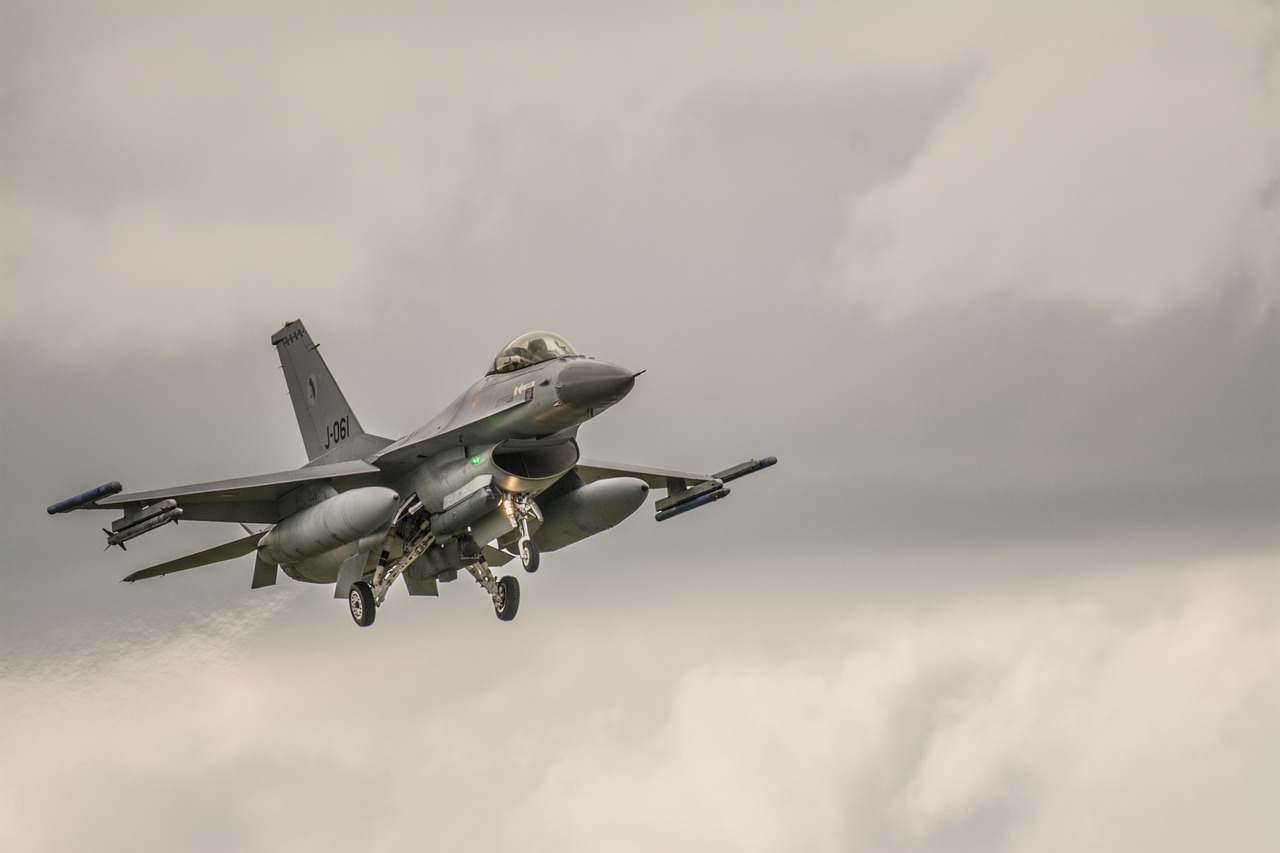 Pilots fly Spirit jets to desert storage