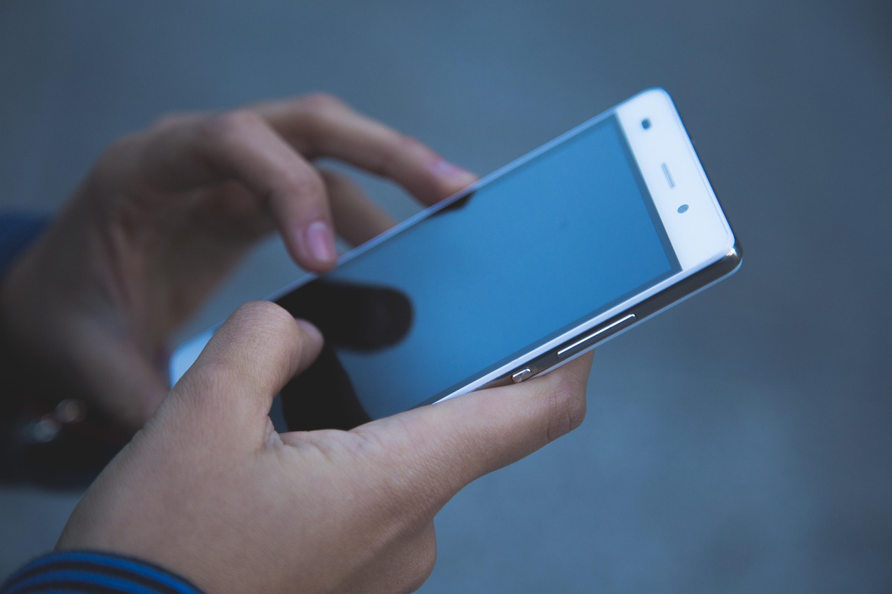 VoIP Phone Service: Revolutionizing Communication for Businesses and Homes