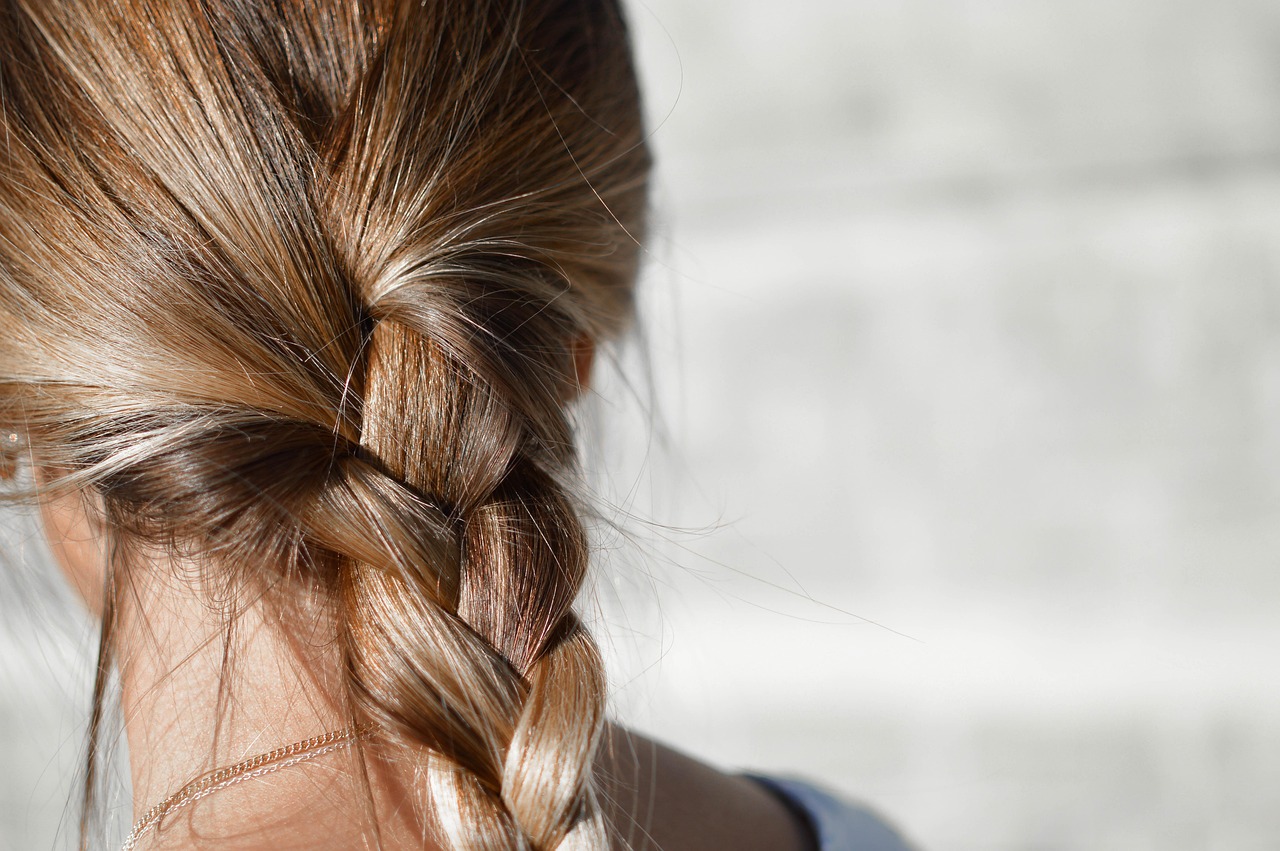 Mocha brunette leads summer 2026 hair trends