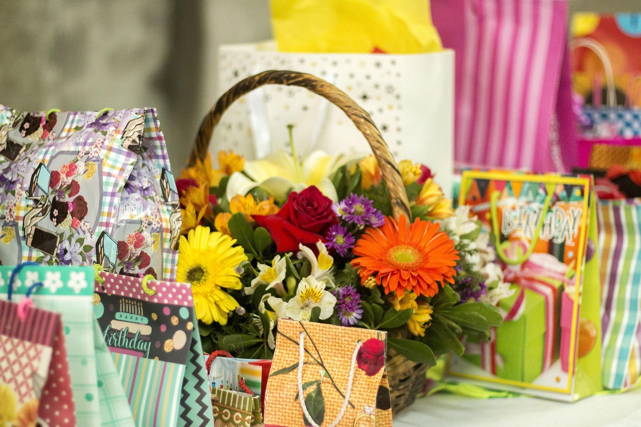 Best Anniversary gifts you can surprise your partner with!