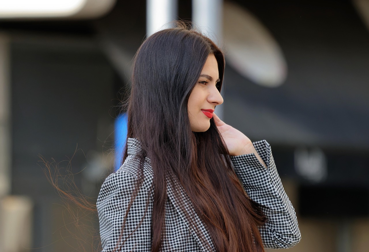 How to Choose the Right Makeup for Your Lifestyle