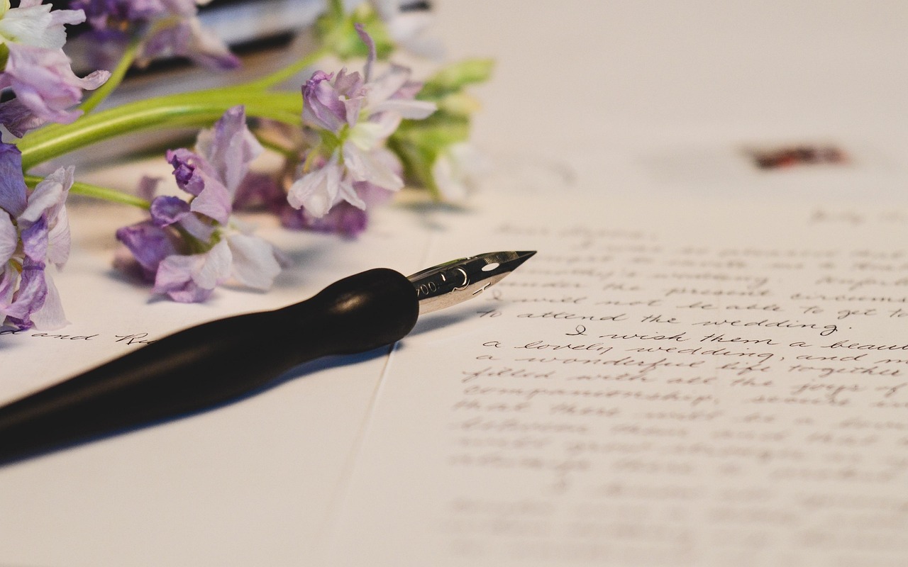 Six charts show why handwriting beats typing