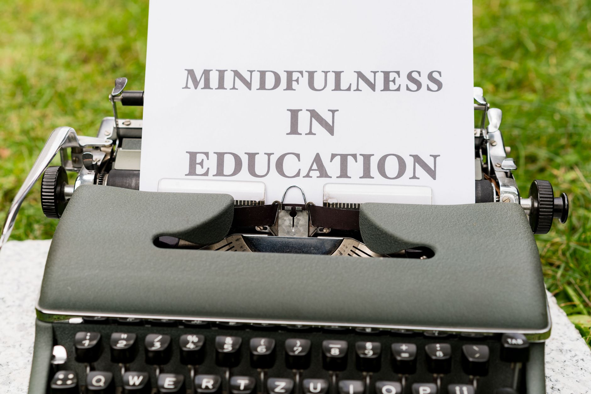 How to Incorporate Mindfulness in the Classroom