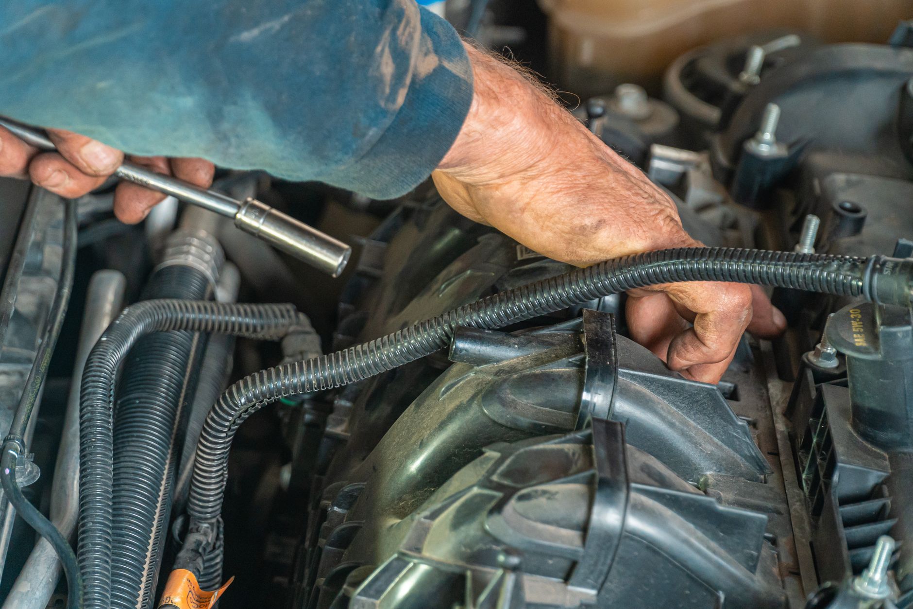 Ron Harrop Fixes Car Engineering Issues