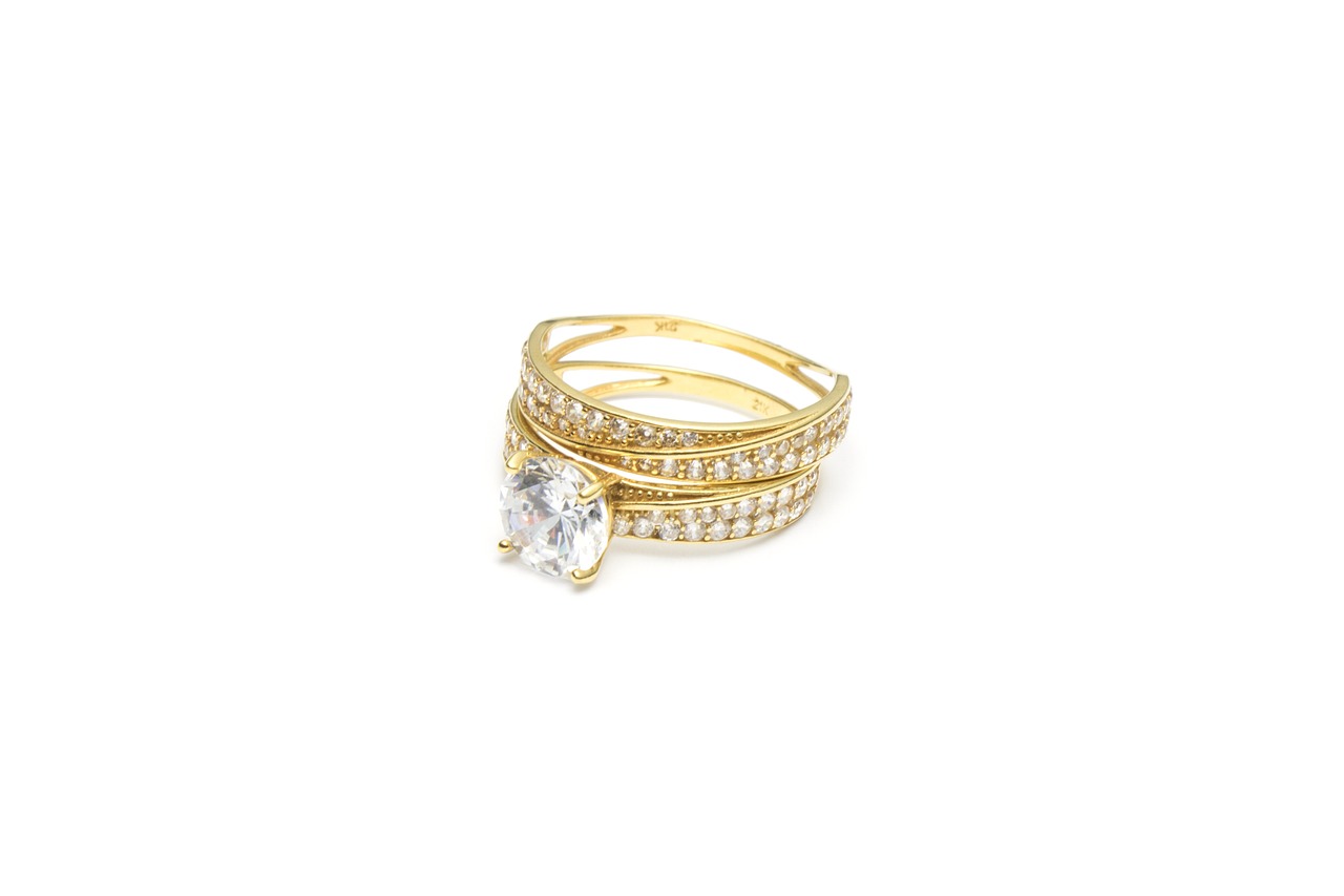 Elevating Your Sparkle: When Does Upgrading Your Ring with Lab-Grown Diamonds Make Sense?