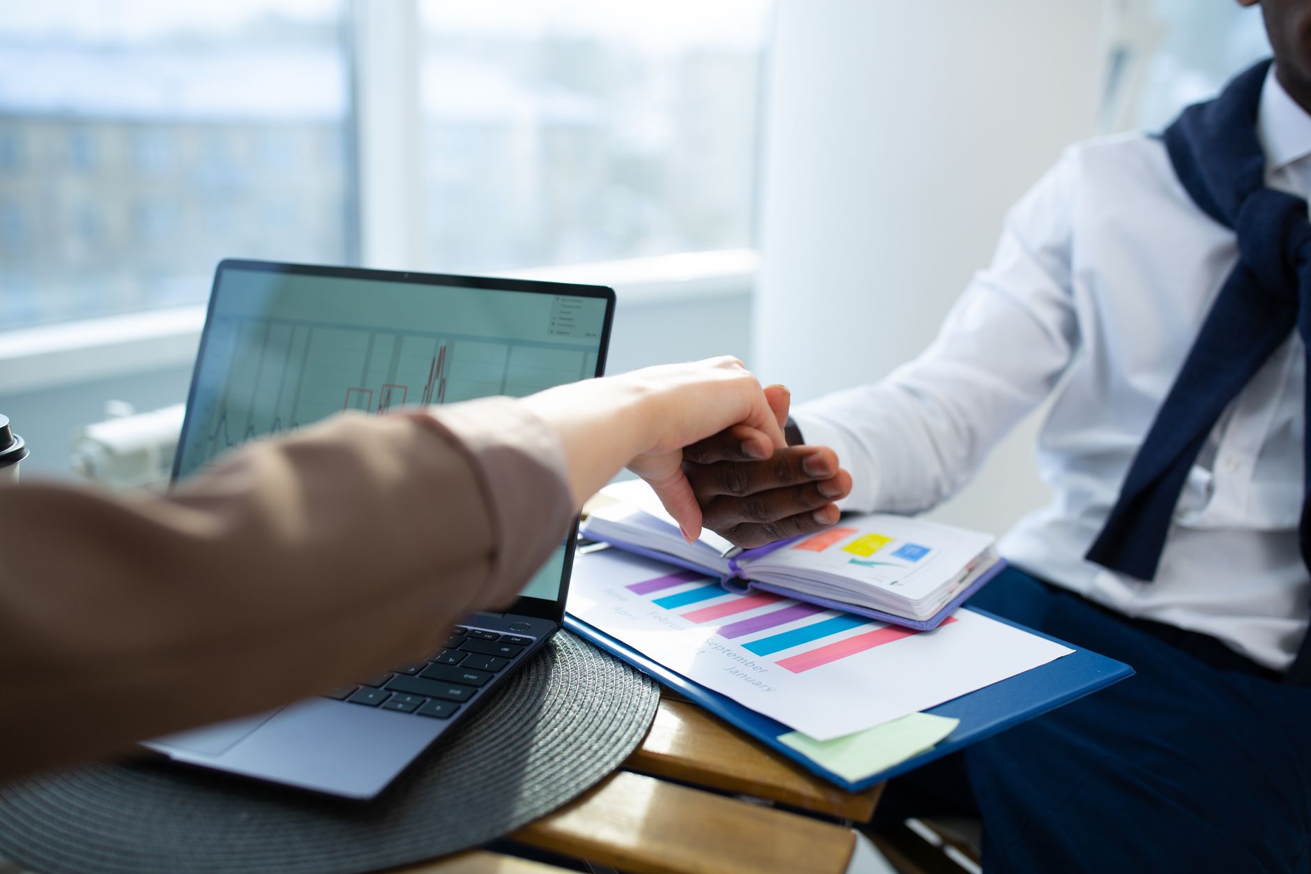 Why Business News is Essential for Success: Your Ultimate Guide to Staying Ahead