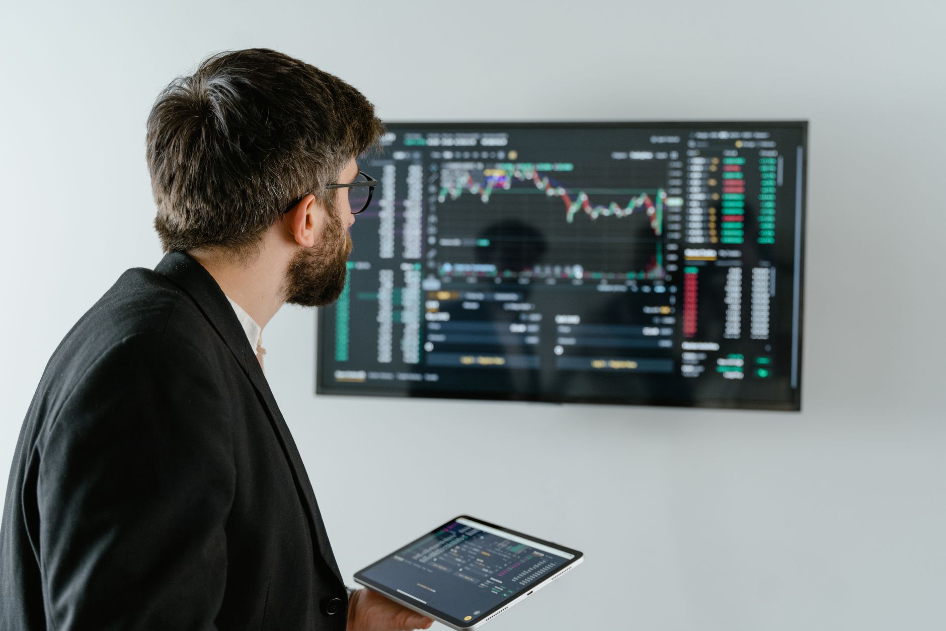 How Can Businesses Benefit from Data Orchestration?