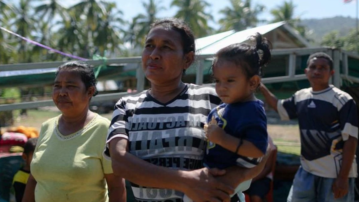 Teams Search for Quake Victims on Independence Day - earthquake rescue