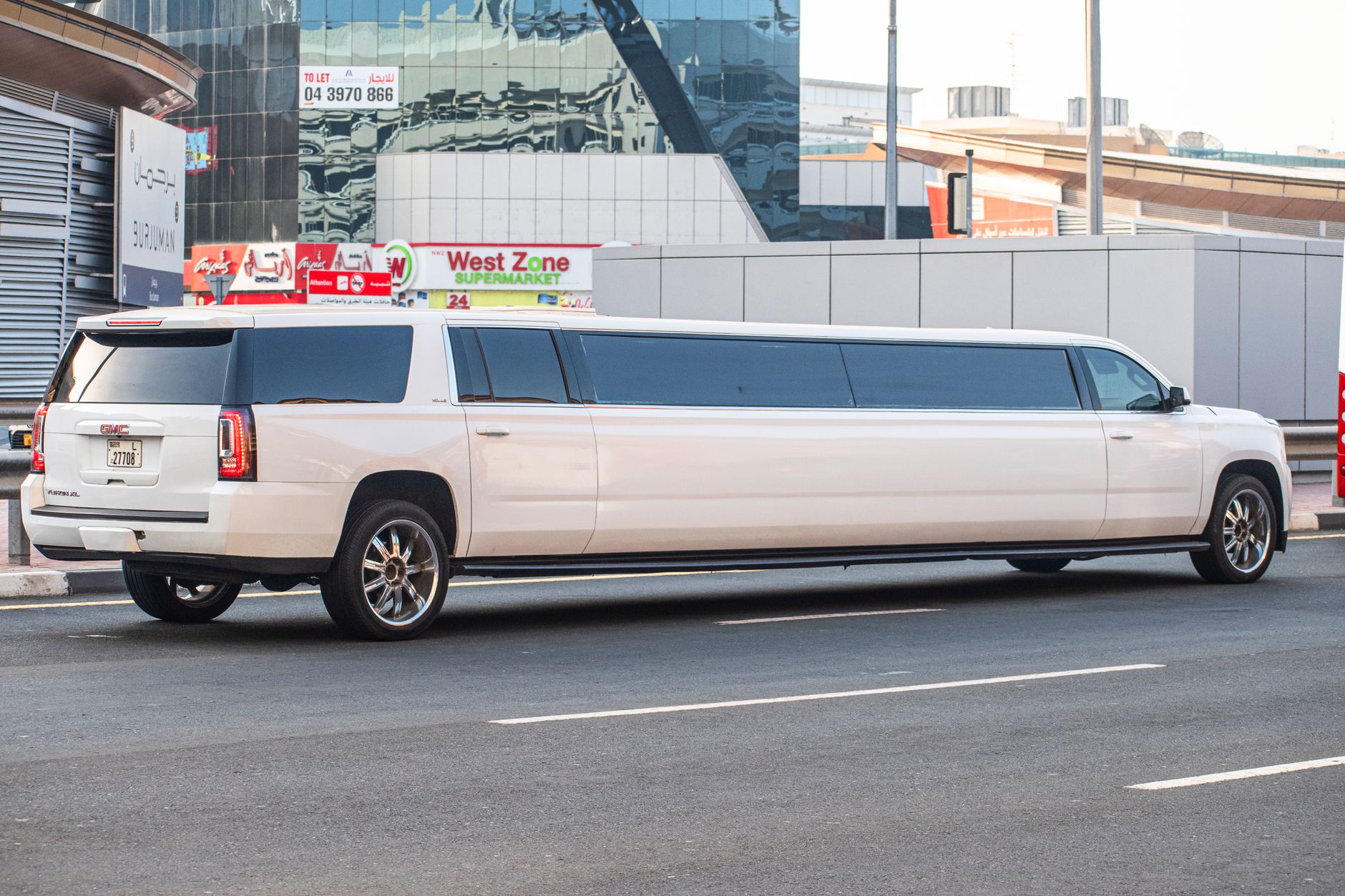 5 Important Things When Using Luxury Limousine Car Rental Services For Weddings