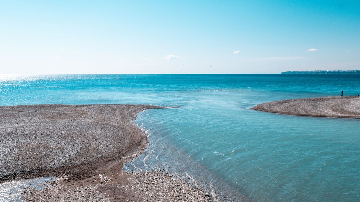 La Manga sandbar draws travellers to Spain's hidden coast La Manga sandbar draws travellers to Spain's hidden coast - la manga