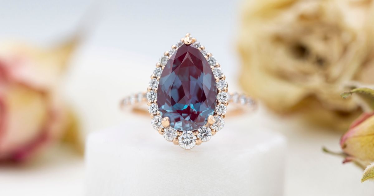 Alexandrite’s Colour-Shifting Magic: A Gemstone Ring That Transforms