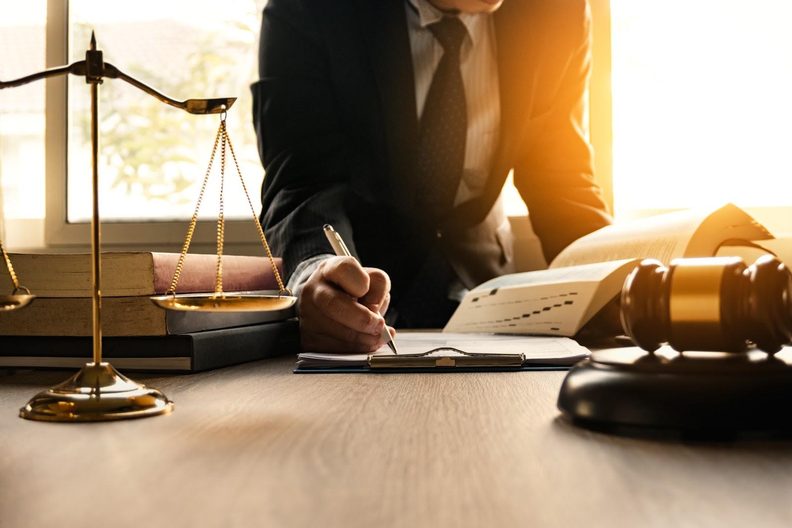 Understanding the Timeline of a Criminal Case with a Defense Attorney
