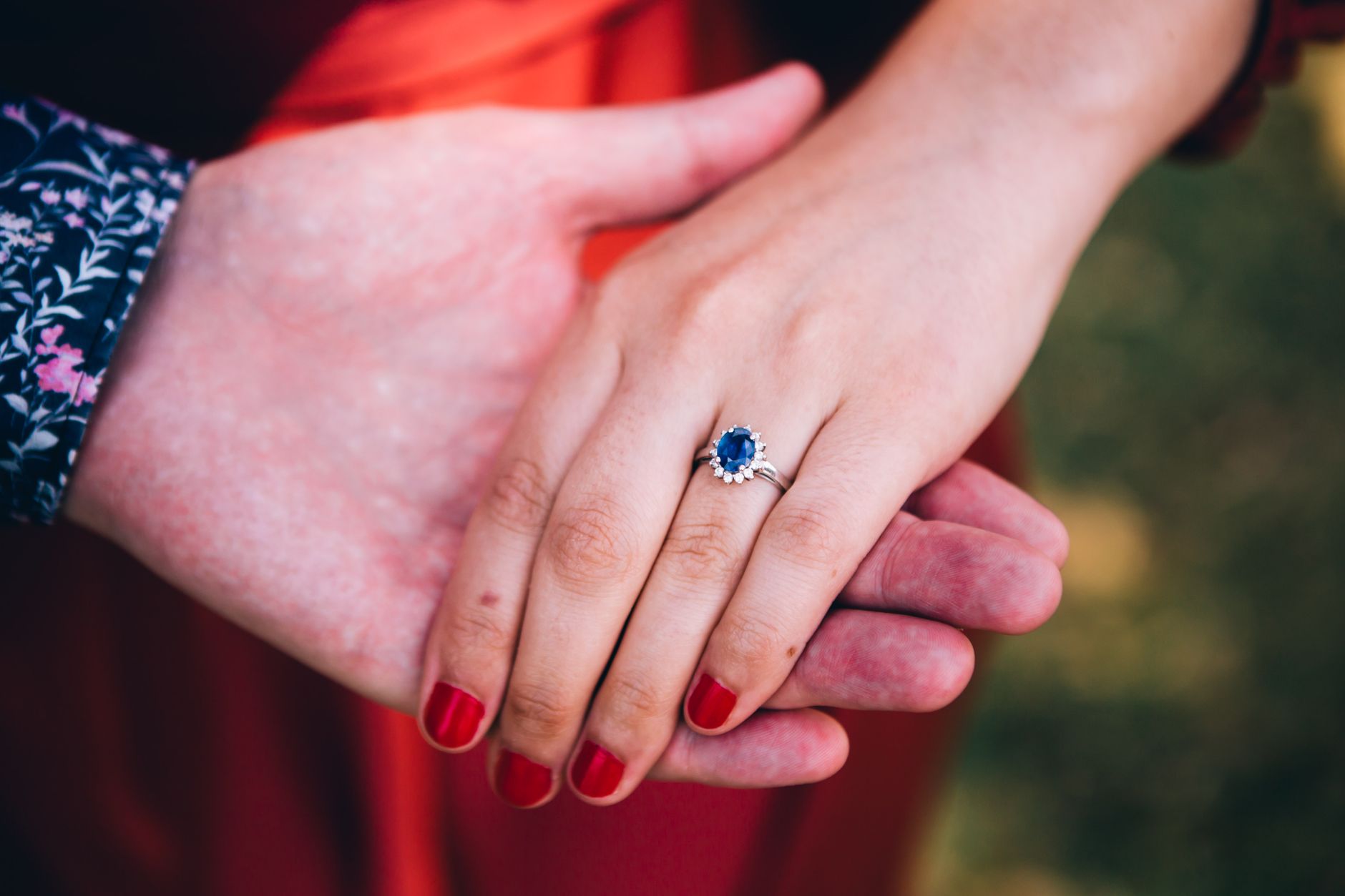 How to Wear Sapphire Jewelry for Work and Play