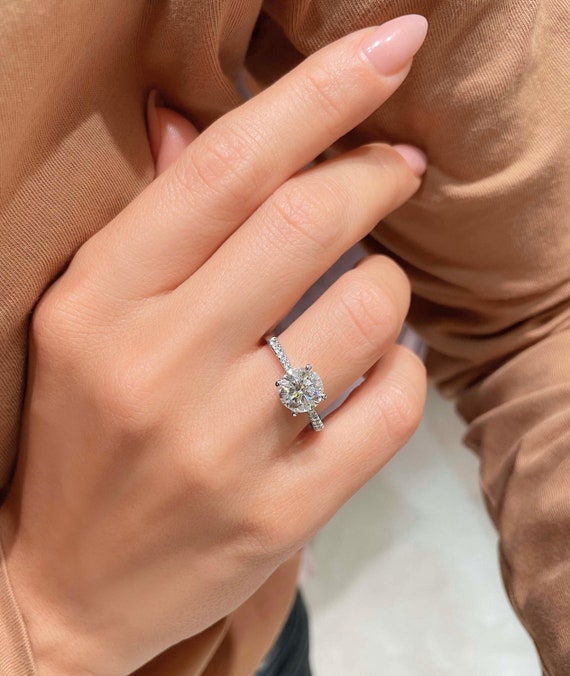The Perfect Fit: How Danish Royal Engagement Rings Reflect Personal Style