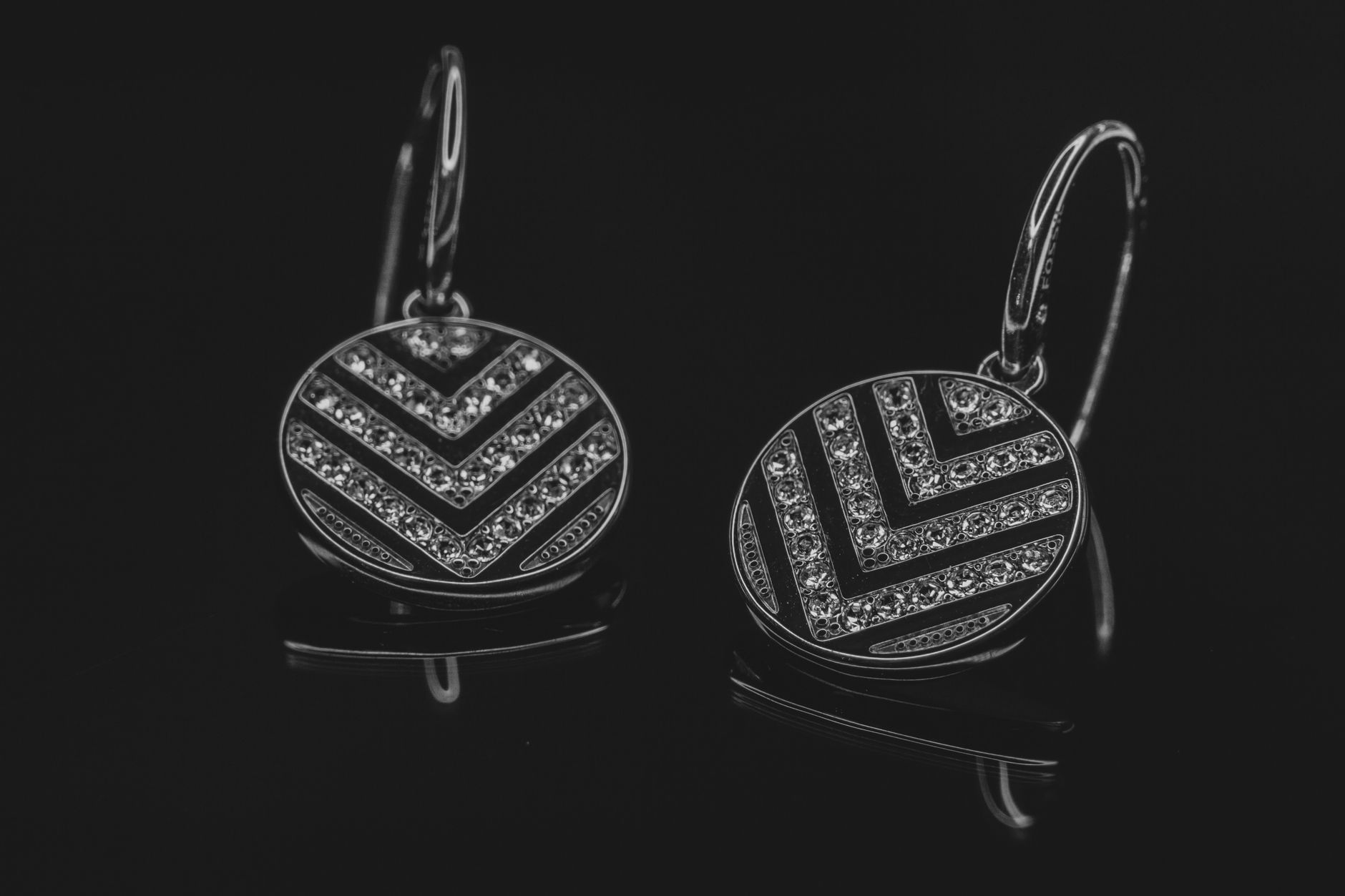 The Timeless Elegance of Earrings: A Journey Through Style and Symbolism