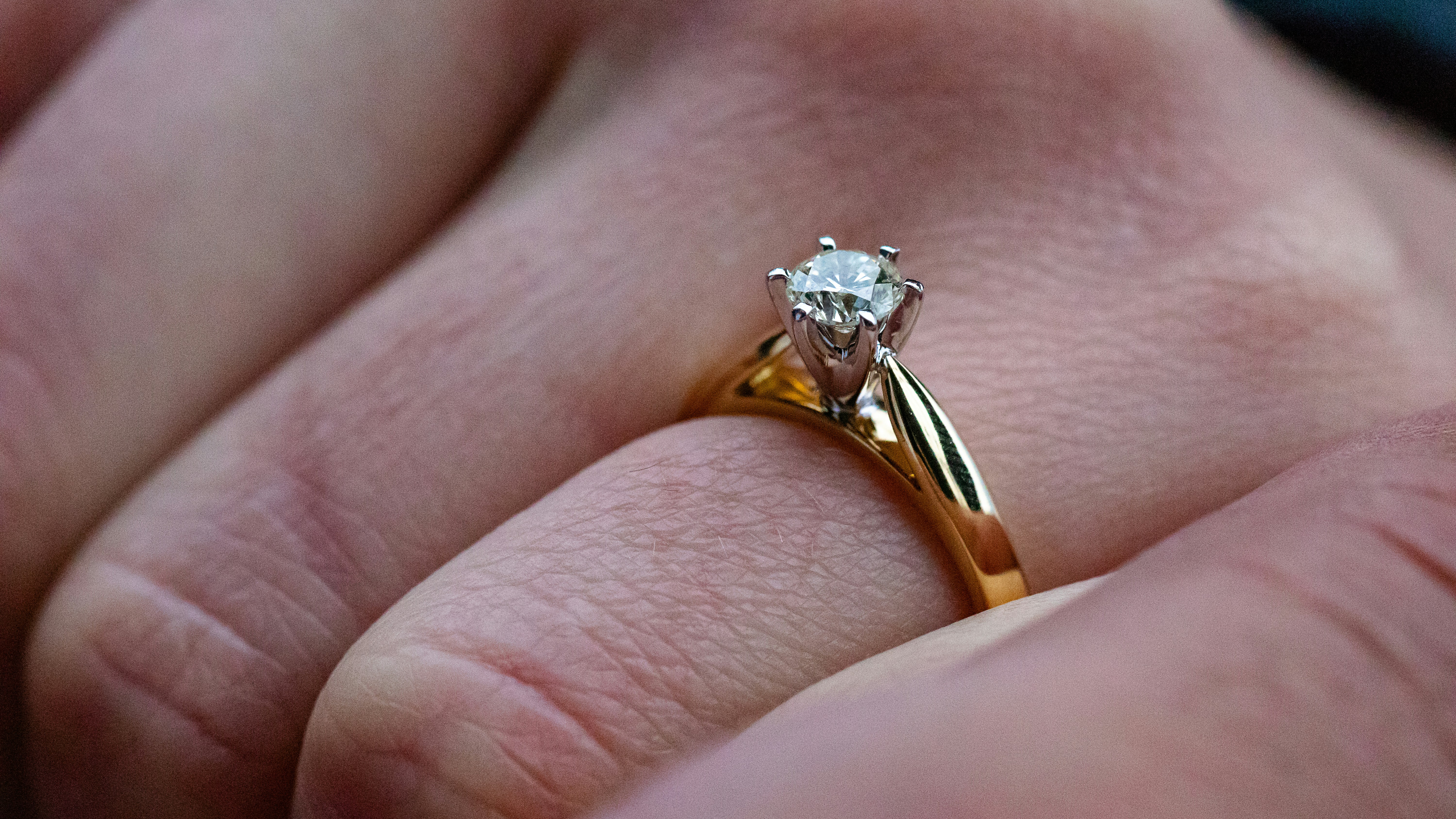 What i need to know about engagement ring shopping