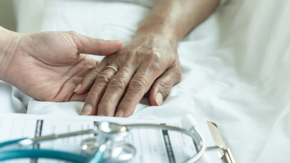 Guidelines to Include Cancer Screening in Care Homes Guidelines to Include Cancer Screening in Care Homes - cancer screening