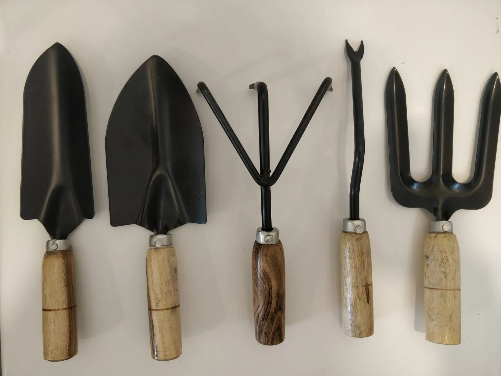 Manual garden tool set