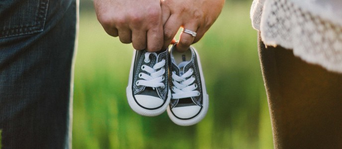 Best Maternity and Baby Photographers in Kharghar, Navi Mumbai