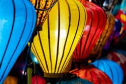Light - Decorative lantern installation