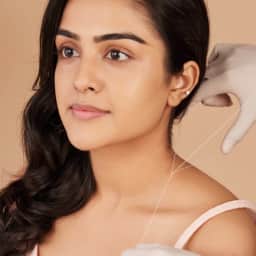 Threading, face wax, bleach - Neck threading