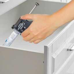 Kitchen/Bathroom - Pest control (includes utensil removal)