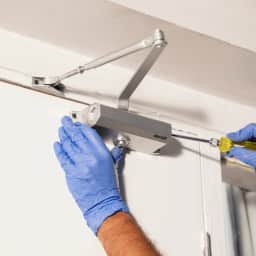Door - Overhead door closer installation