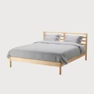 Wooden bed - Double bed assembly