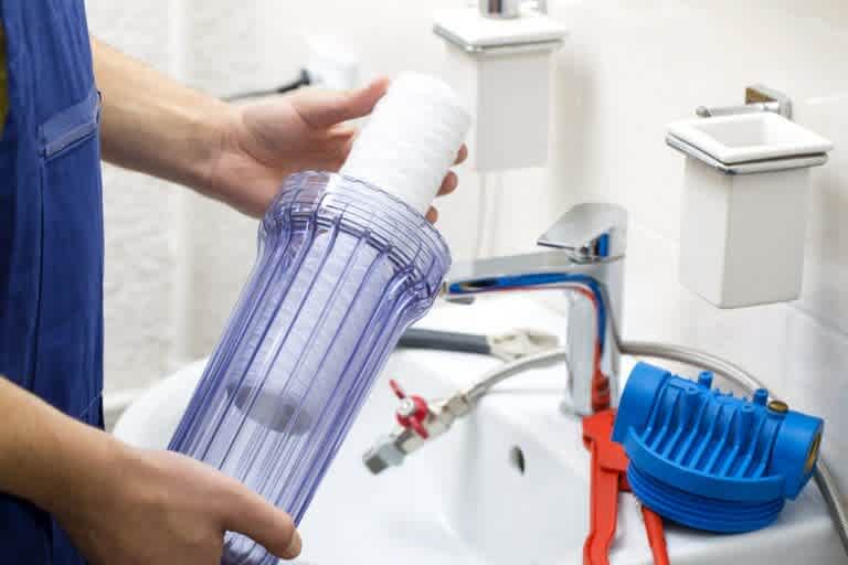 4 Best Tips And Ways To Maintain Your Water Purifier