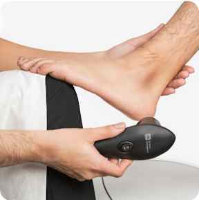 Brightening lemon express pedicure