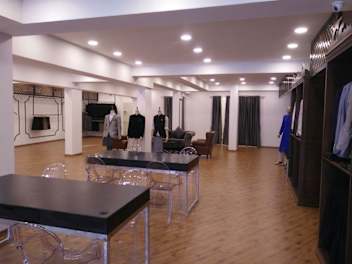 Showroom Design Ideas And Photos