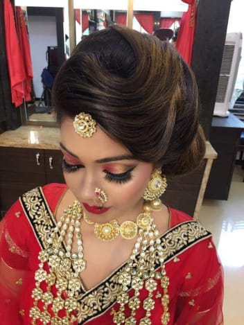 Top Trending Hairstyles For Your Wedding