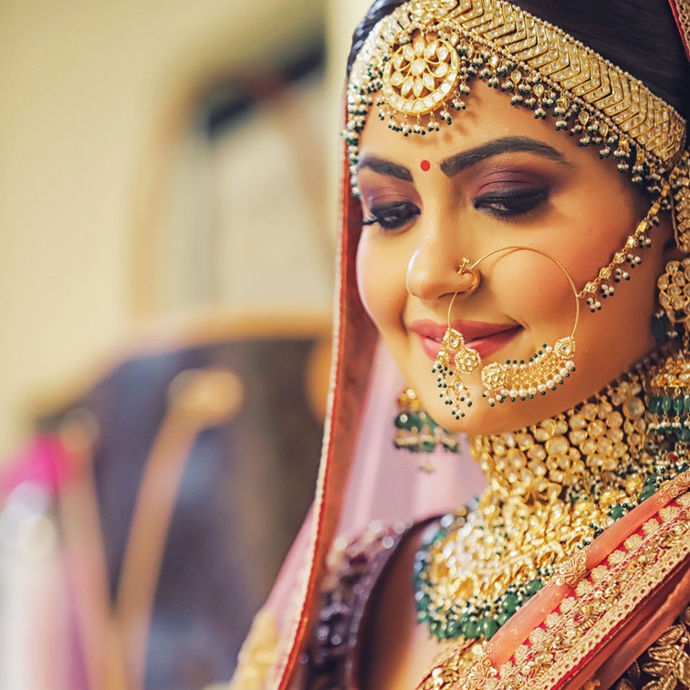 Rajasthani Heavily Embellished Bridal Jewellery by Kabeer Grover Wedding-photography Bridal-jewellery-and-accessories Bridal-makeup | Weddings Photos & Ideas