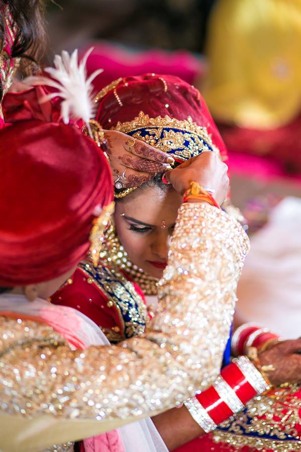 Wedding Portrait Of The Couple by Aviral Panthri Wedding-photography | Weddings Photos & Ideas