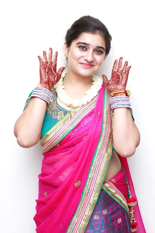 Simple Bride -To-Be. by Vidur Luthra Wedding-photography Bridal-makeup | Weddings Photos & Ideas