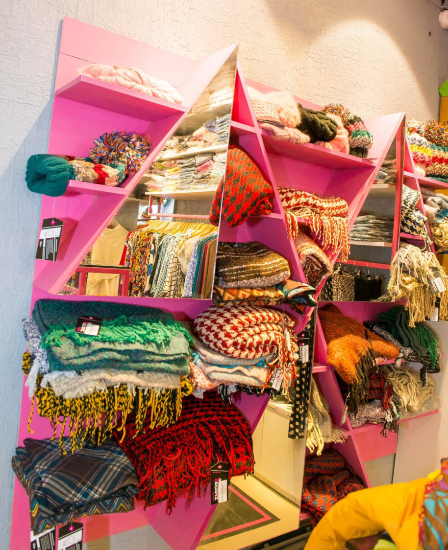 Garments retail store by Ishika singh | Interior Design Photos & Ideas