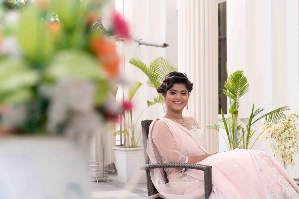 Elegant Pose! by Saurabh Wedding-photography | Weddings Photos & Ideas
