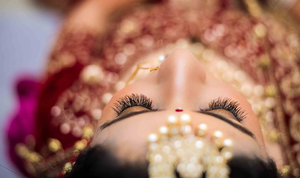 Gold and Glittery! by Saurabh Wedding-photography Bridal-makeup | Weddings Photos & Ideas
