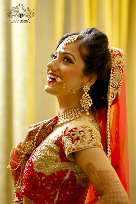 Bride Wearing Polki Kundan Set! by Rajan Parmar Bridal-makeup Bridal-jewellery-and-accessories | Weddings Photos & Ideas