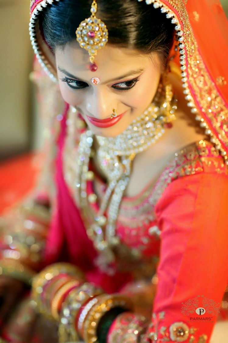 Bride Adoring Gorgeous Gemstone Jewellery! by Rajan Parmar Wedding-photography Bridal-jewellery-and-accessories Bridal-makeup | Weddings Photos & Ideas