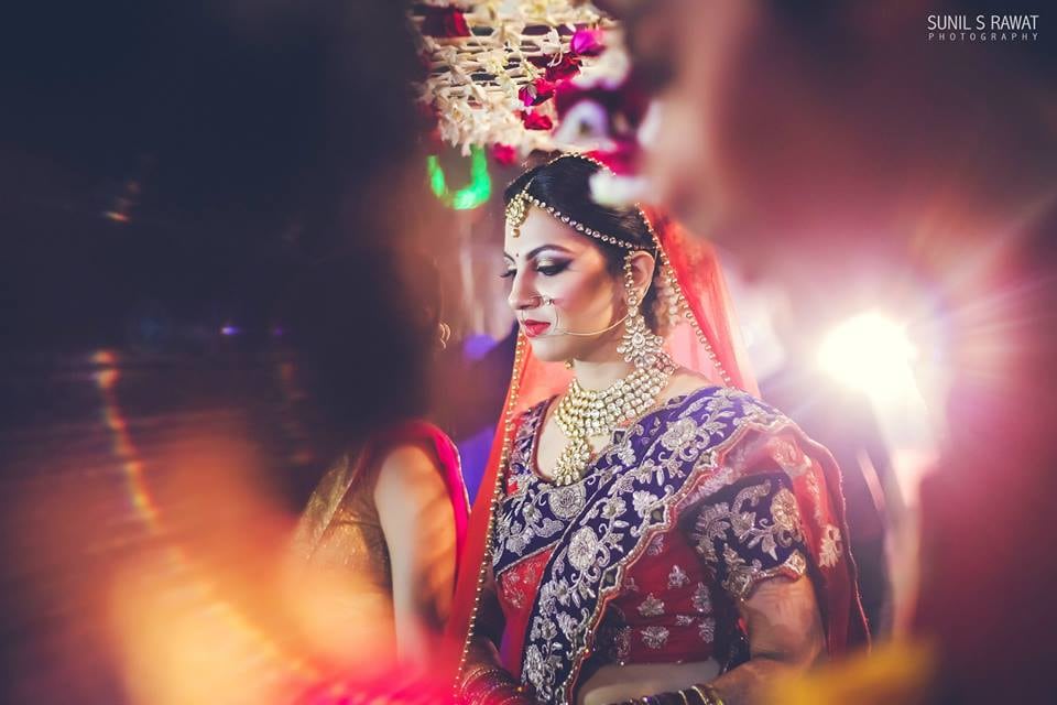 Adorable Bride Wearing Kundan Jewellery With Smokey Eyes by Sunil S Rawat Wedding-photography Bridal-jewellery-and-accessories Bridal-makeup | Weddings Photos & Ideas
