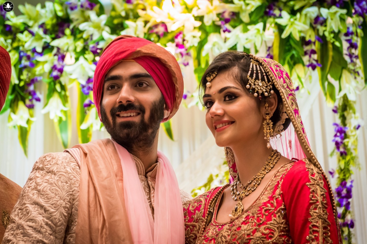Gorgeous Bride Wearing Passa Mang Tikka by Kunal Khanna Wedding-photography | Weddings Photos & Ideas