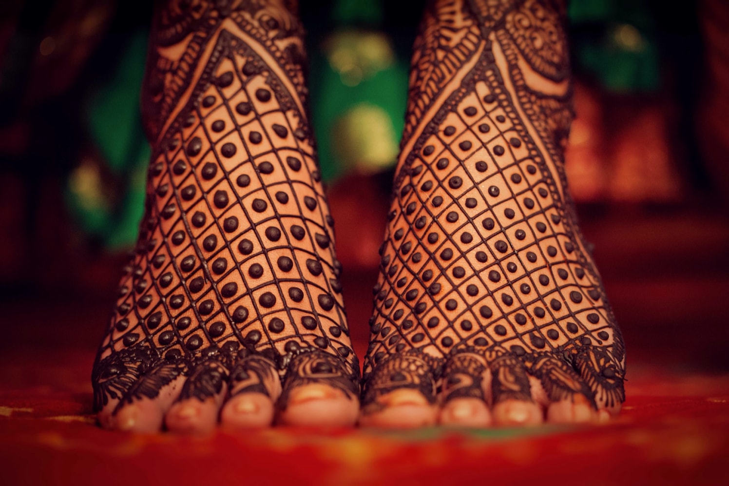 An intricate close up Mehendi shot by Candid wedding Wedding-photography | Weddings Photos & Ideas
