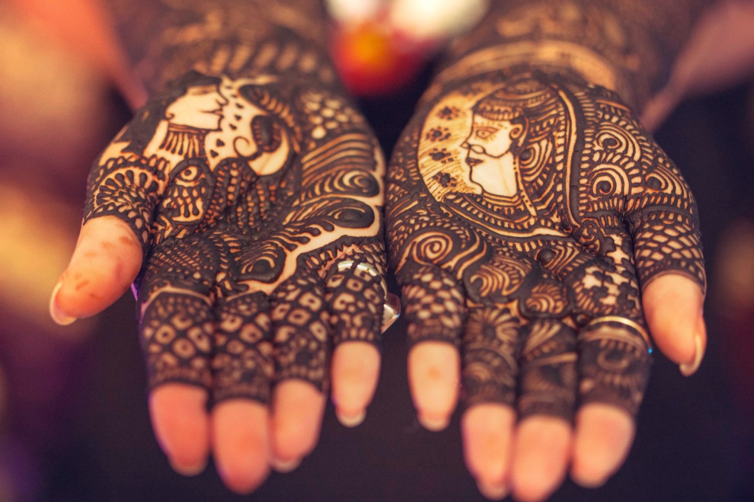 A close view of intricate mehendi details by Candid wedding Wedding-photography | Weddings Photos & Ideas