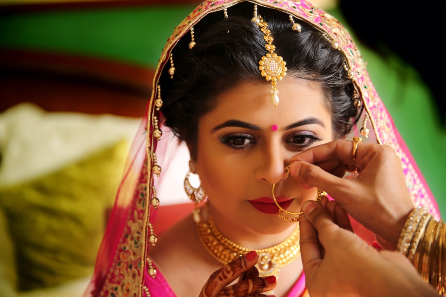 Elegant closeup of the bride by Candid wedding Wedding-photography | Weddings Photos & Ideas