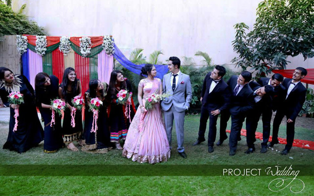 Bride and Groom and Bridesmaids Pose by Project Wedding Wedding-photography | Weddings Photos & Ideas