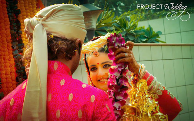 Jaimala Ceremony by Project Wedding Wedding-photography | Weddings Photos & Ideas