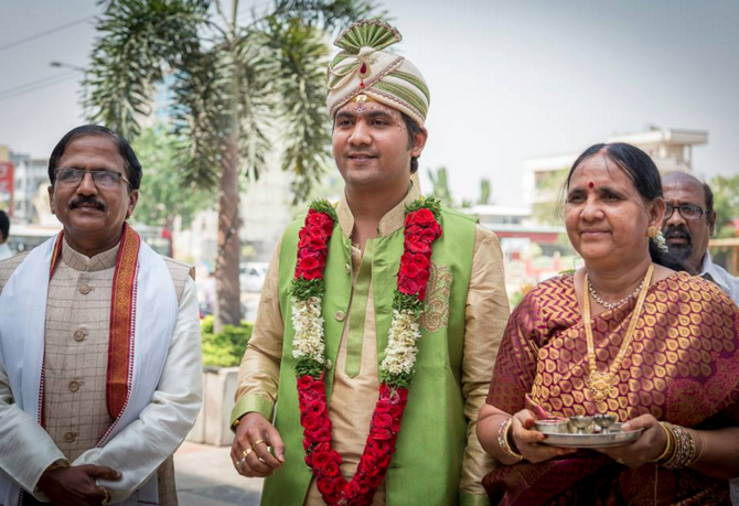 Groom Entry Shot by RN Pictures Wedding-photography | Weddings Photos & Ideas