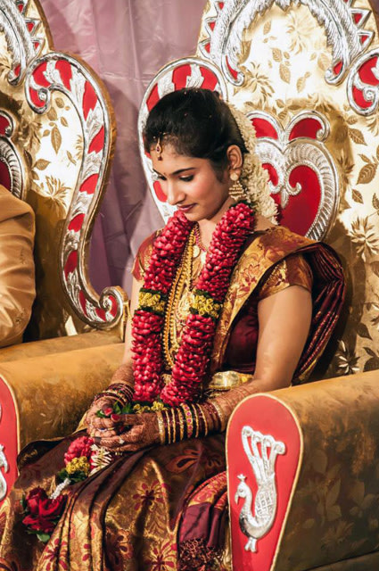 Candid Bride Shot by Hombli Basavaraj Wedding-photography | Weddings Photos & Ideas